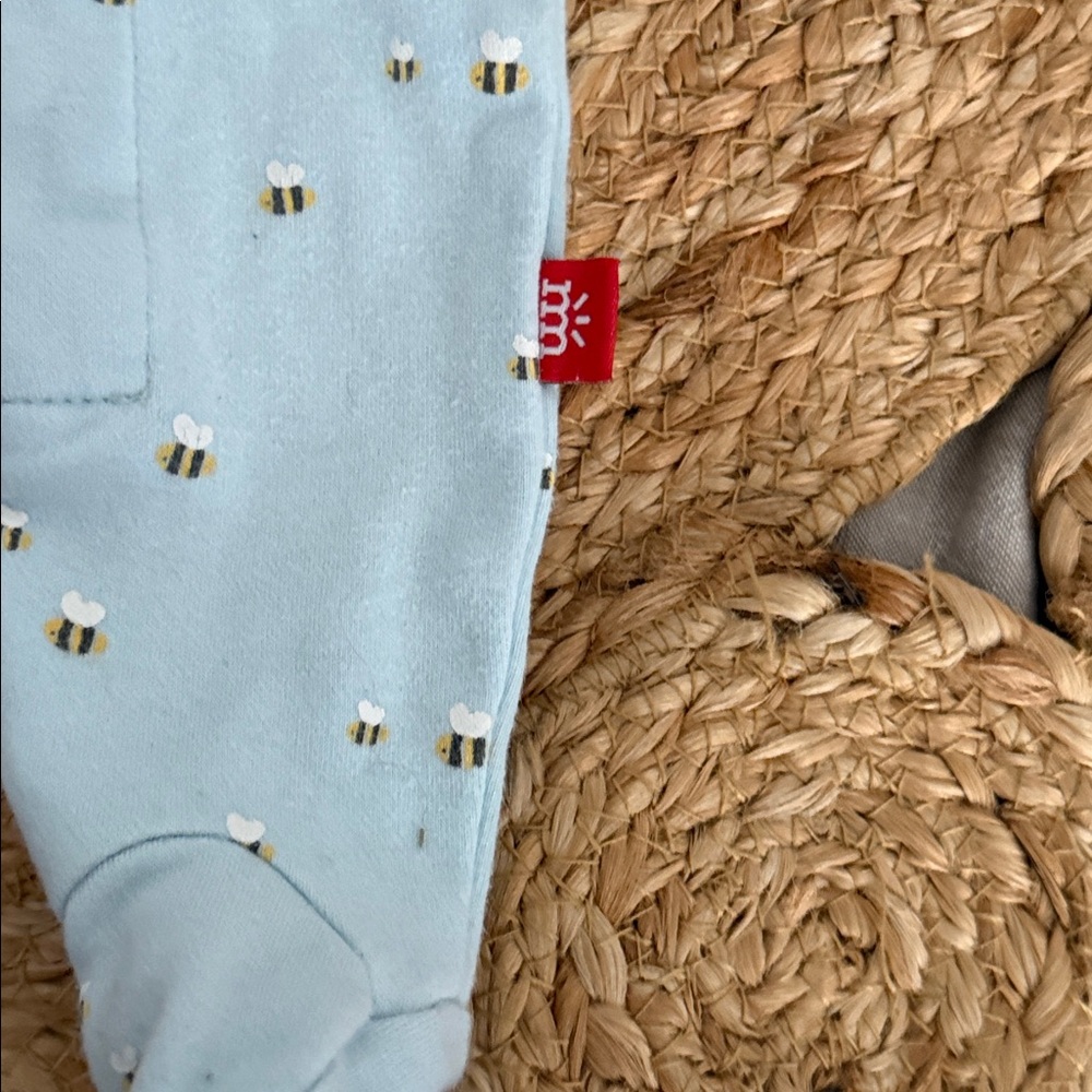 Magnetic Me Bee Footie Unisex Baby. NB - Picture 3 of 4